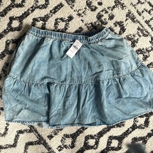 American Eagle denim skirt with ruffle trim